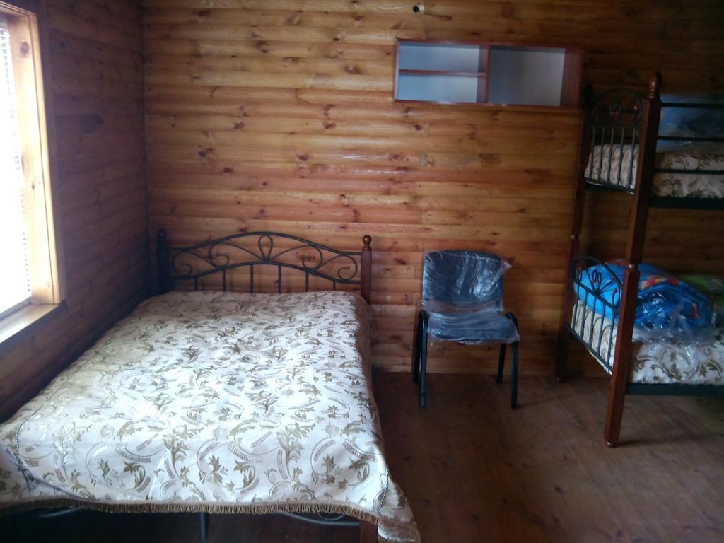 Slavutich Hotel Nova Kachovka Værelse billede